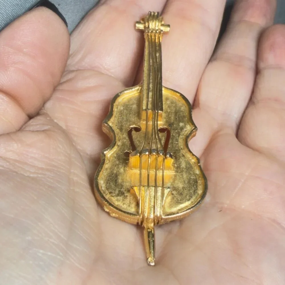 Violin Brooch Gold Tone Musical Instrument Pin Vintage 3